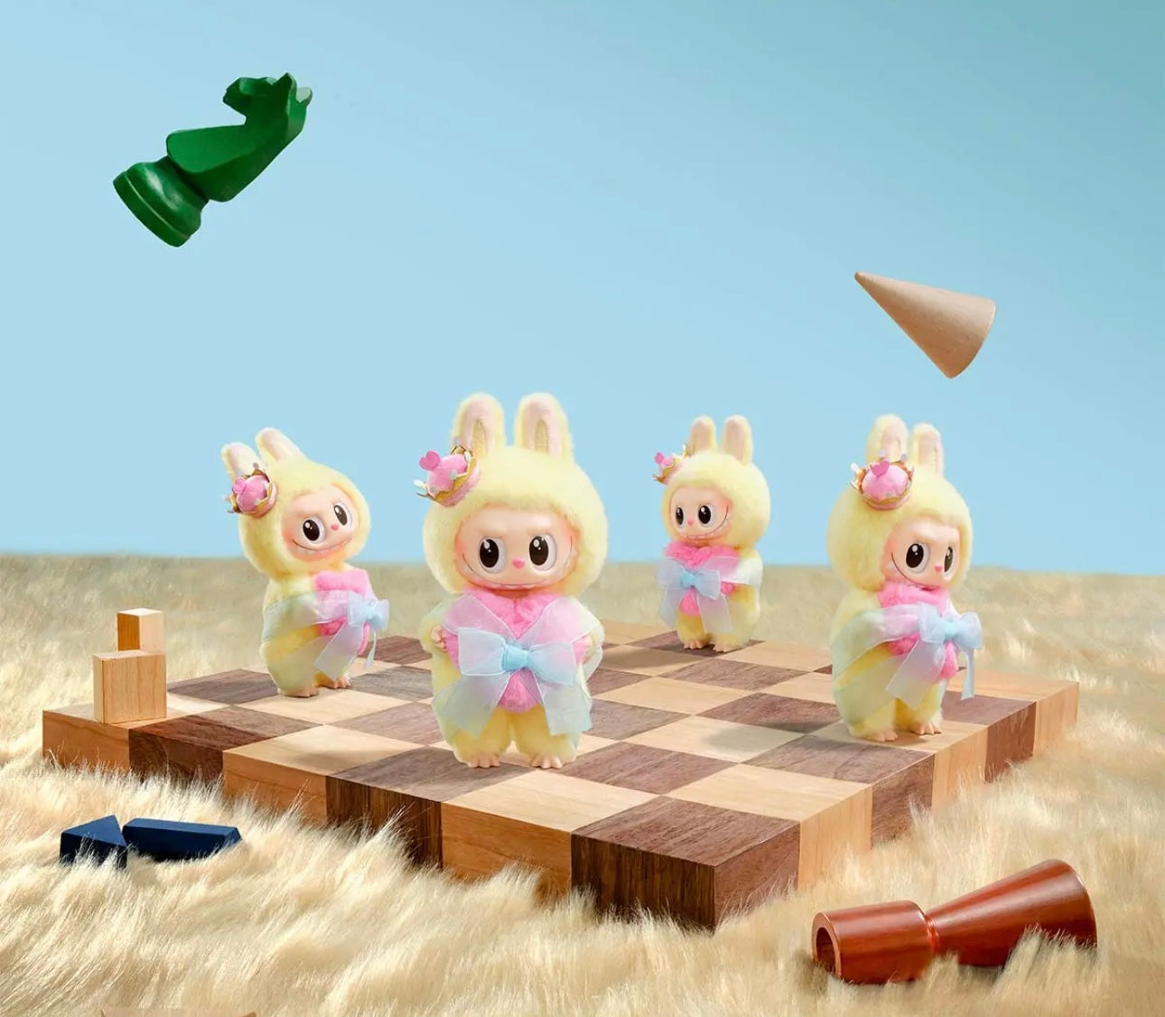 THE MONSTERS Let's Checkmate Series-Vinyl Plush Hanging Card